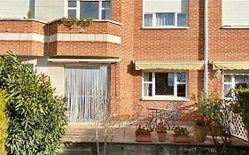 Chalet en urbanización cerca del centro de Haro